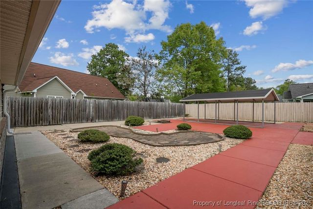 1114 Legend Creek Drive, Hope Mills, NC 28348