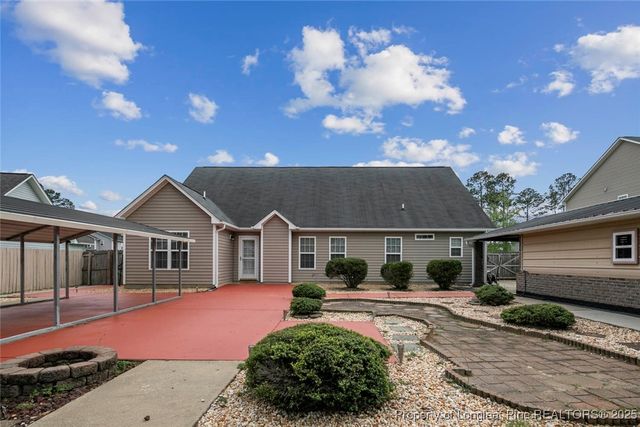 1114 Legend Creek Drive, Hope Mills, NC 28348