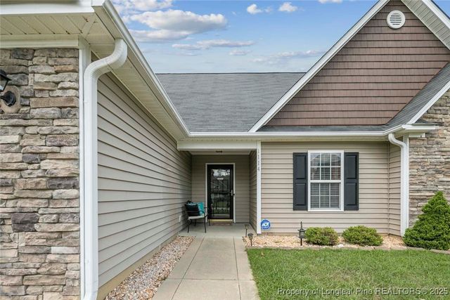 1114 Legend Creek Drive, Hope Mills, NC 28348