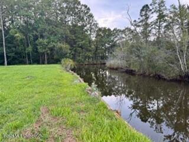 2416 Rolling Meadows Road, Gautier, MS 39553