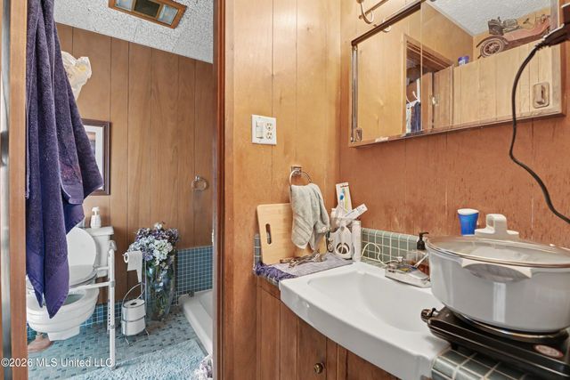 2416 Rolling Meadows Road, Gautier, MS 39553
