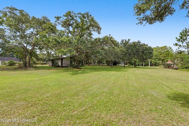 2416 Rolling Meadows Road, Gautier, MS 39553