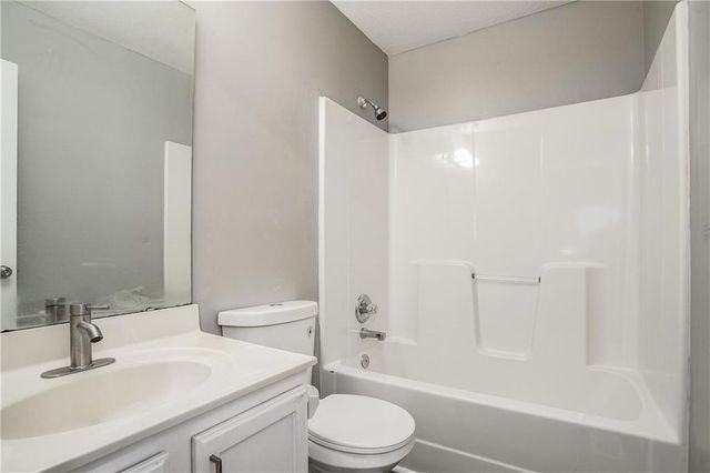 8531 Vassar Avenue, Raytown, MO 64138