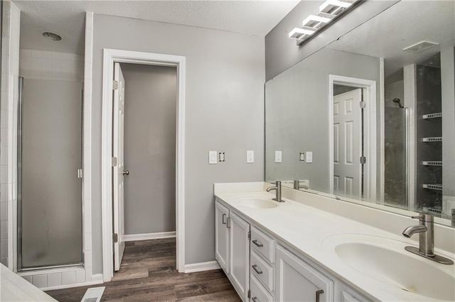 8531 Vassar Avenue, Raytown, MO 64138