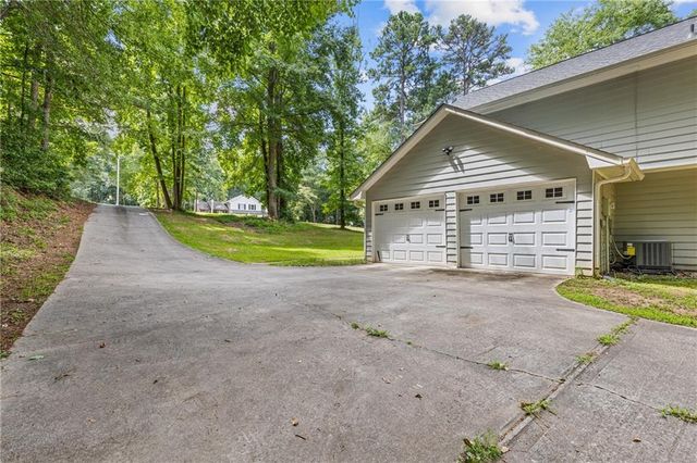 135 Ashley Creek, Newnan, GA 30263