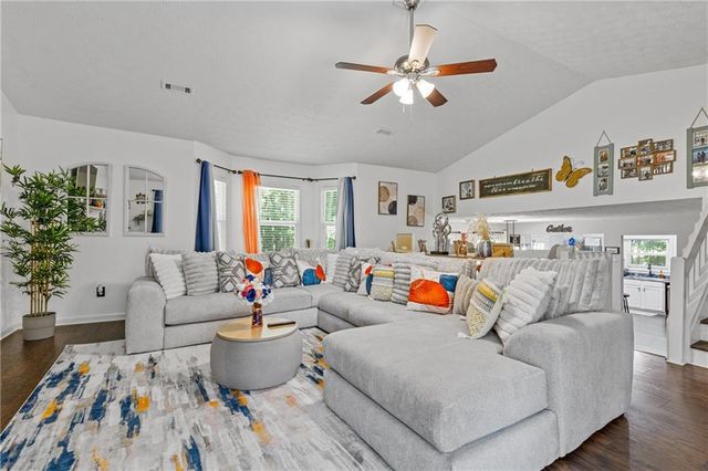 135 Ashley Creek, Newnan, GA 30263