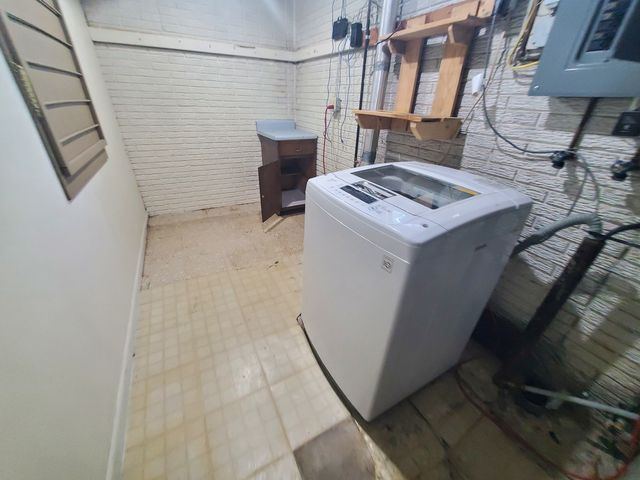30 Parkview Drive, Eldridge, IA 52748