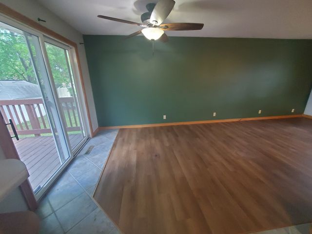 30 Parkview Drive, Eldridge, IA 52748