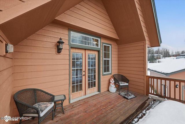 3978 N Meadow Lakes Drive, Wasilla, AK 99623