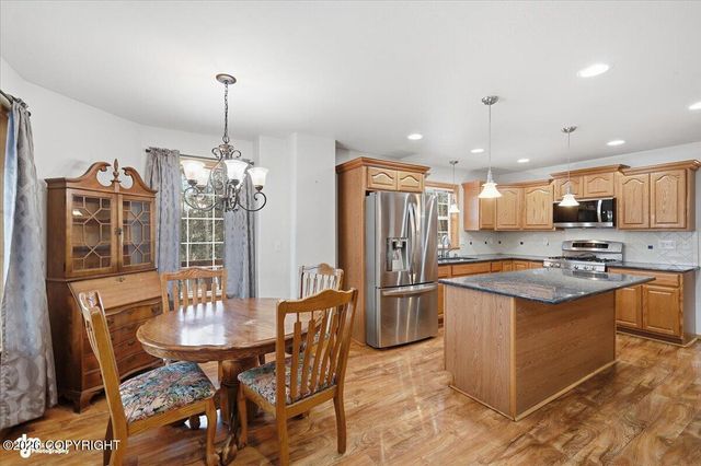 3978 N Meadow Lakes Drive, Wasilla, AK 99623