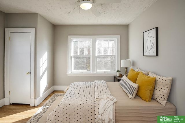 1050 S 35th Avenue, Omaha, NE 68105