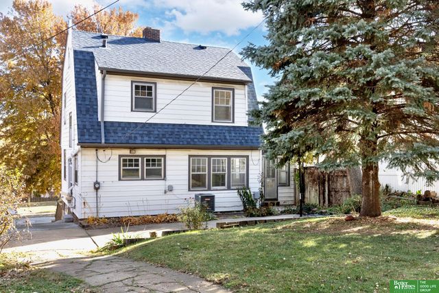 1050 S 35th Avenue, Omaha, NE 68105