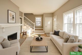 1050 S 35th Avenue, Omaha, NE 68105