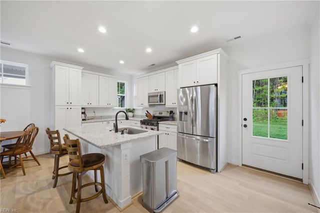 2053 Burson DR, Chesapeake, VA 23323