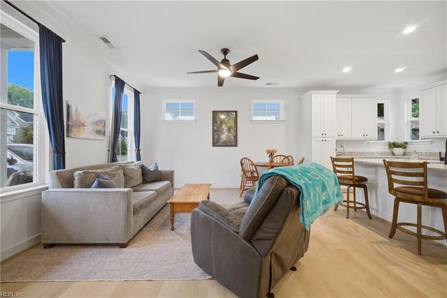 2053 Burson DR, Chesapeake, VA 23323