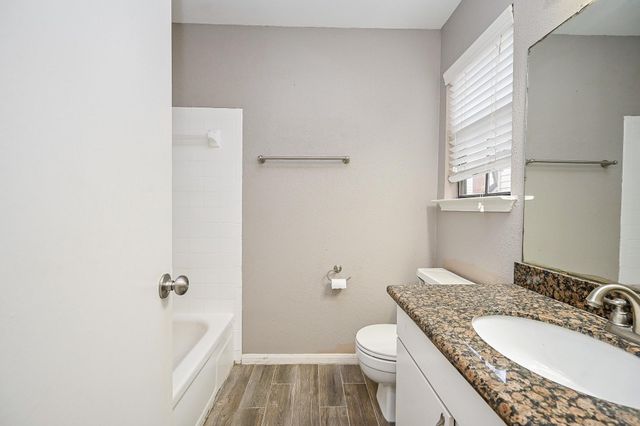 2211 S Kirkwood Road S 45, Houston, TX 77077