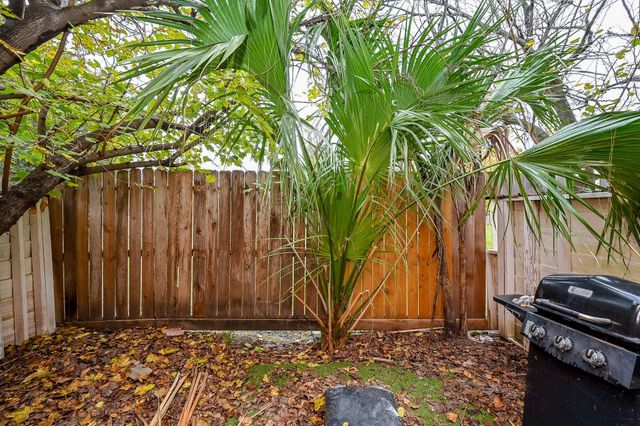 2211 S Kirkwood Road S 45, Houston, TX 77077