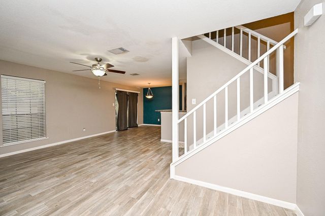 2211 S Kirkwood Road S 45, Houston, TX 77077