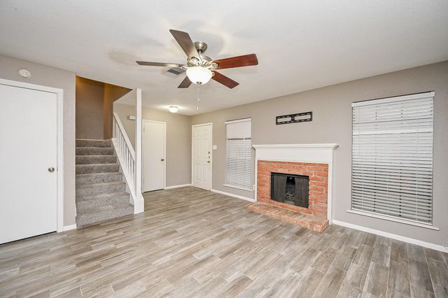 2211 S Kirkwood Road S 45, Houston, TX 77077