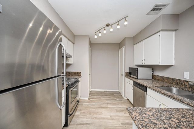 2211 S Kirkwood Road S 45, Houston, TX 77077