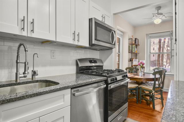 21 N Chatsworth Avenue 2L, Larchmont, NY 10538