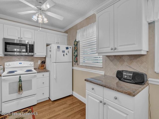 8 Vista Palm Lane, 106, Vero Beach, FL 32962
