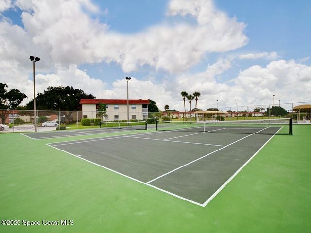 8 Vista Palm Lane, 106, Vero Beach, FL 32962