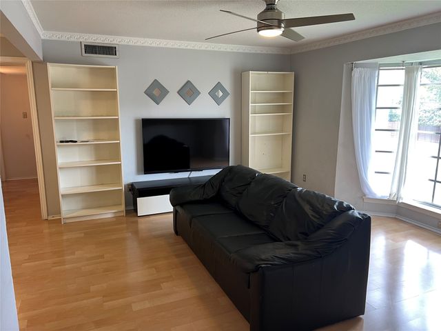 4715 Skillman Street D, Dallas, TX 75206