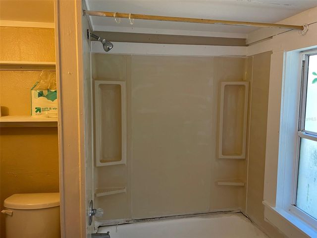 2010 28TH AVENUE N, St Petersburg, FL 33713