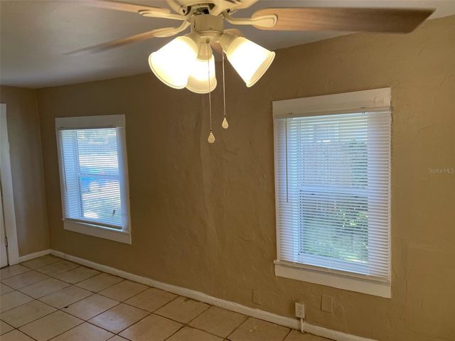 2010 28TH AVENUE N, St Petersburg, FL 33713