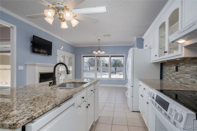 1649 Medlar, Tuscaloosa, AL 35405