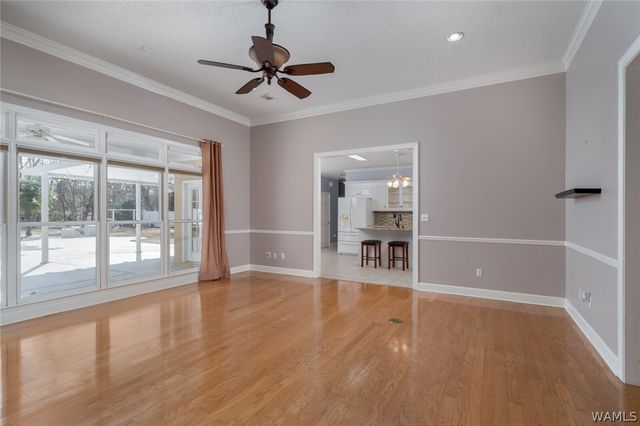 1649 Medlar, Tuscaloosa, AL 35405