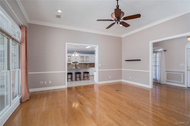 1649 Medlar, Tuscaloosa, AL 35405