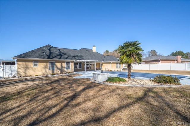 1649 Medlar, Tuscaloosa, AL 35405