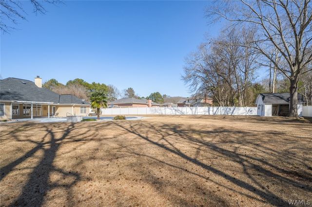 1649 Medlar, Tuscaloosa, AL 35405