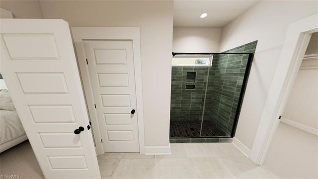 9217 Stoney River Lane, Kernersville, NC 27284