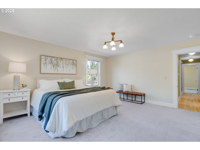 7335 Sw 68TH Ave, Portland, OR 97223