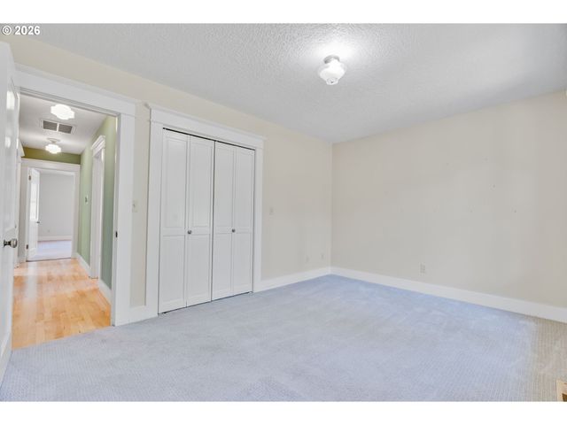 7335 Sw 68TH Ave, Portland, OR 97223