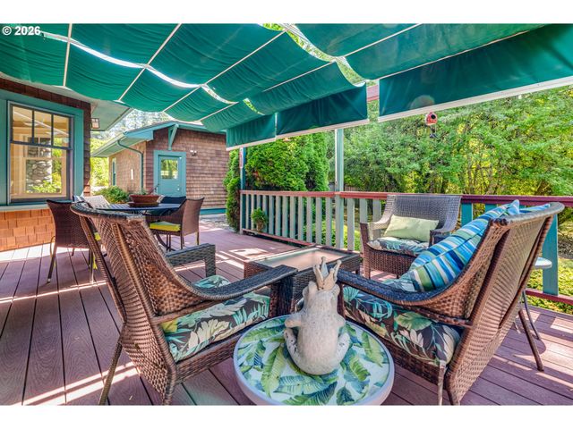 7335 Sw 68TH Ave, Portland, OR 97223