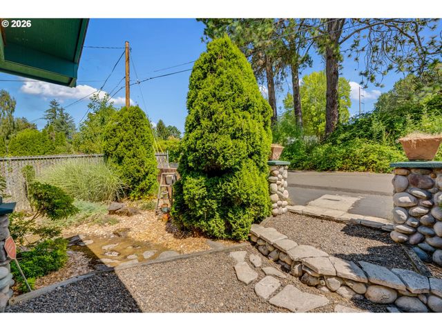 7335 Sw 68TH Ave, Portland, OR 97223