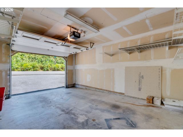 7335 Sw 68TH Ave, Portland, OR 97223