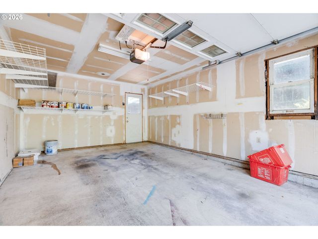 7335 Sw 68TH Ave, Portland, OR 97223