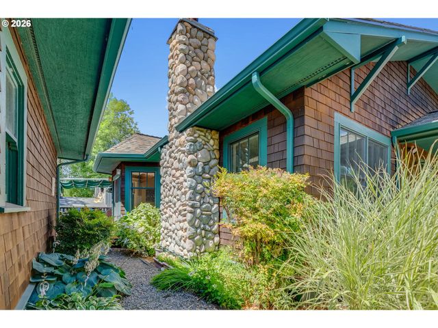 7335 Sw 68TH Ave, Portland, OR 97223