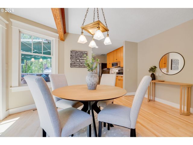 7335 Sw 68TH Ave, Portland, OR 97223