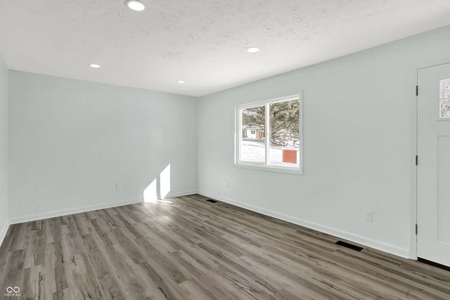 5354 W Lacross Drive, Bloomington, IN 47404