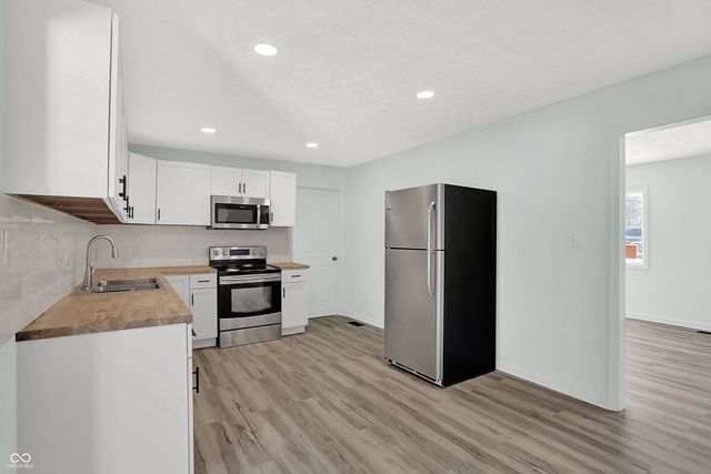 5354 W Lacross Drive, Bloomington, IN 47404