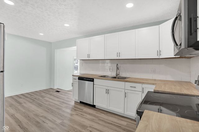 5354 W Lacross Drive, Bloomington, IN 47404