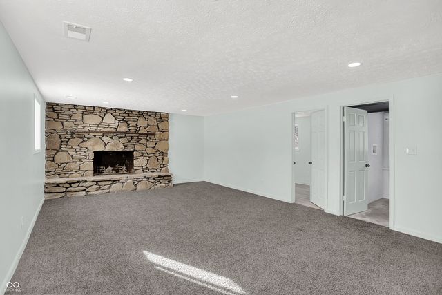 5354 W Lacross Drive, Bloomington, IN 47404