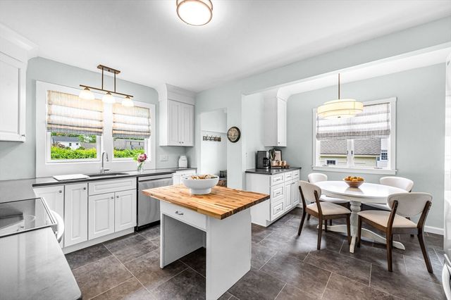 46 Hawthorne Street, Longmeadow, MA 01106