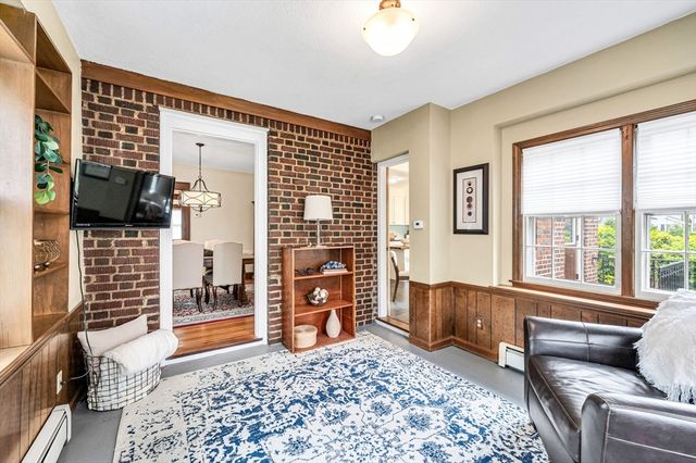 46 Hawthorne Street, Longmeadow, MA 01106